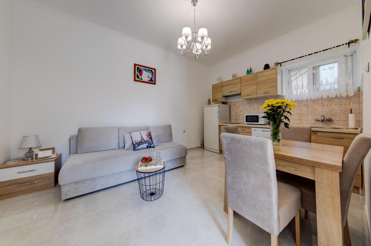Sunny Nest Apartments Kotor Bagian luar foto