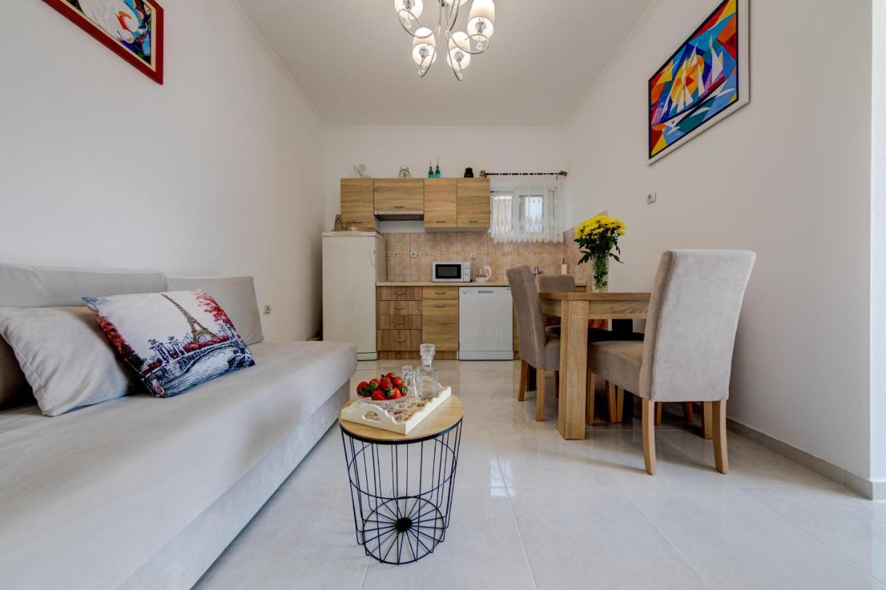 Sunny Nest Apartments Kotor Bagian luar foto