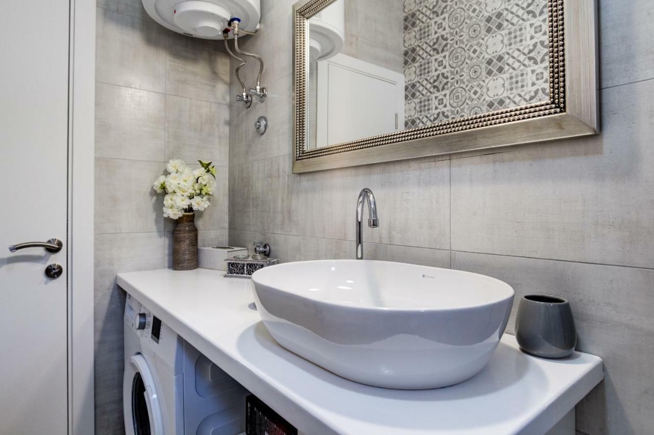Sunny Nest Apartments Kotor Bagian luar foto
