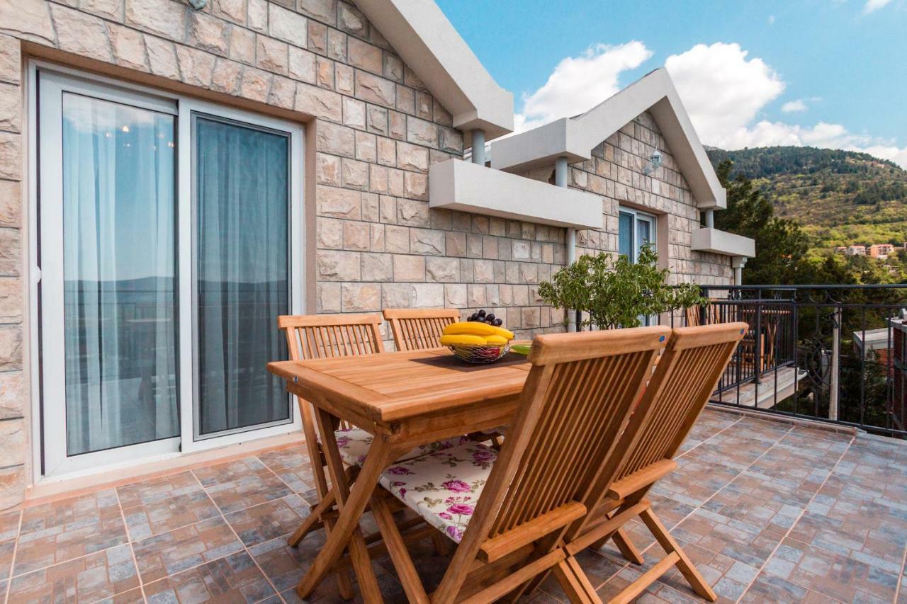 Sunny Nest Apartments Kotor Bagian luar foto