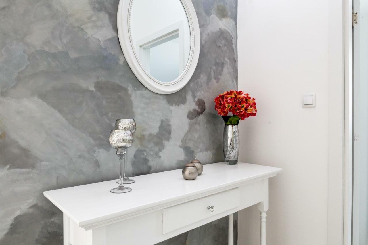Sunny Nest Apartments Kotor Bagian luar foto