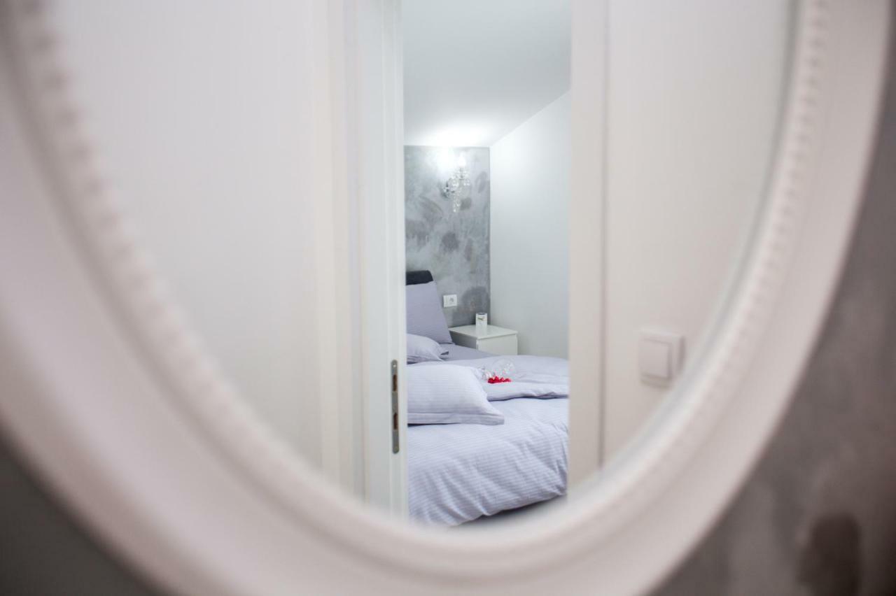 Sunny Nest Apartments Kotor Bagian luar foto
