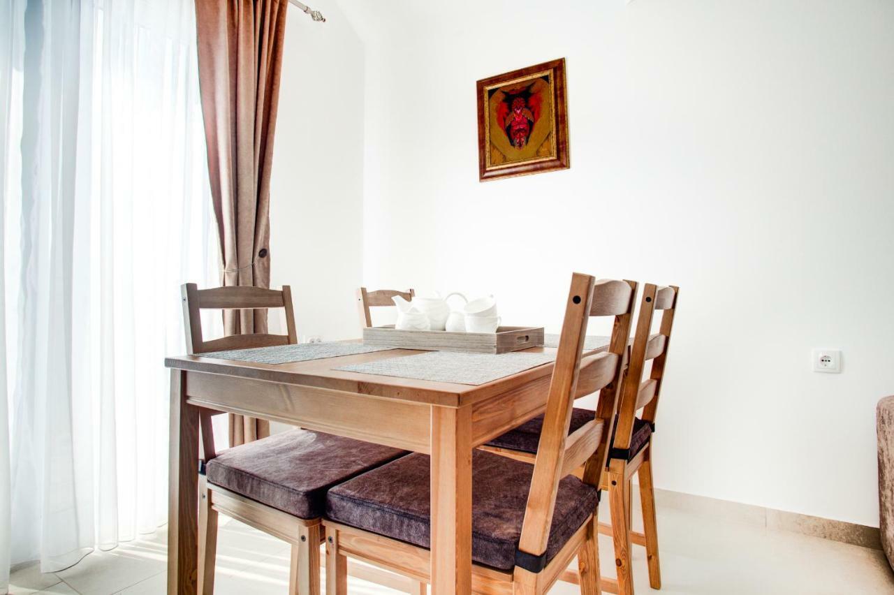 Sunny Nest Apartments Kotor Bagian luar foto