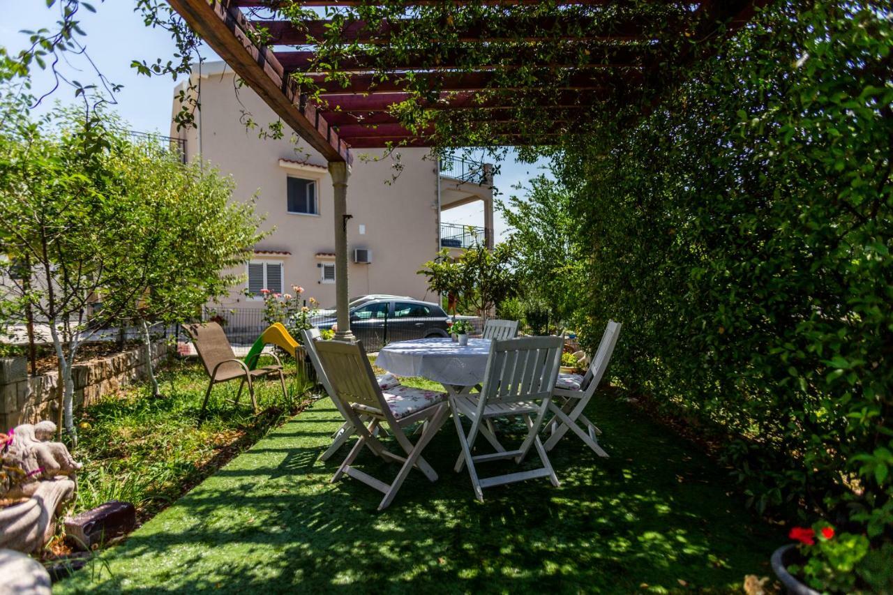 Sunny Nest Apartments Kotor Bagian luar foto